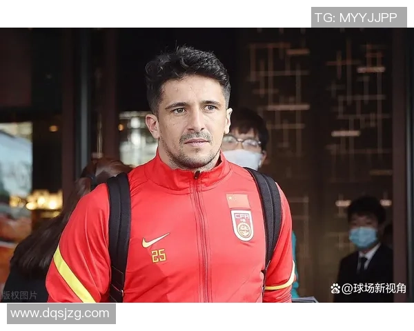 亚洲足球球星帅哥风采尽展球场与生活魅力